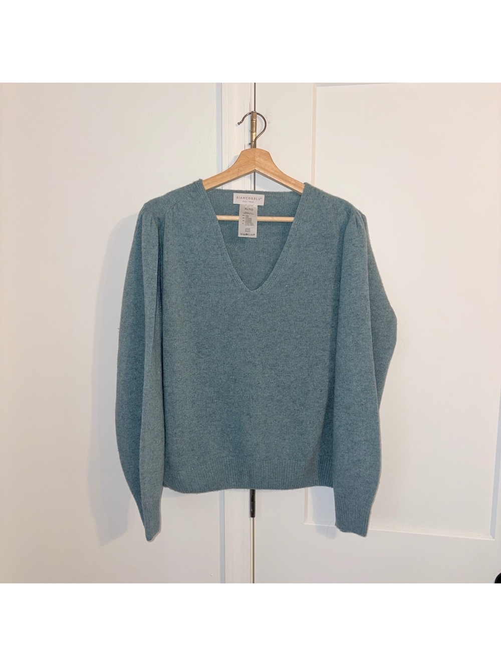 Bianco&blu Italy Wool & Cashmere Blend Woman’s XL Light Blue V neck sweater